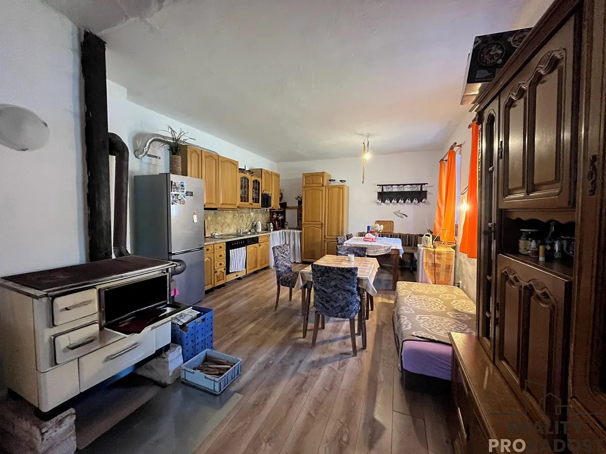 Prodej chalupy 284 m², pozemek 687 m²